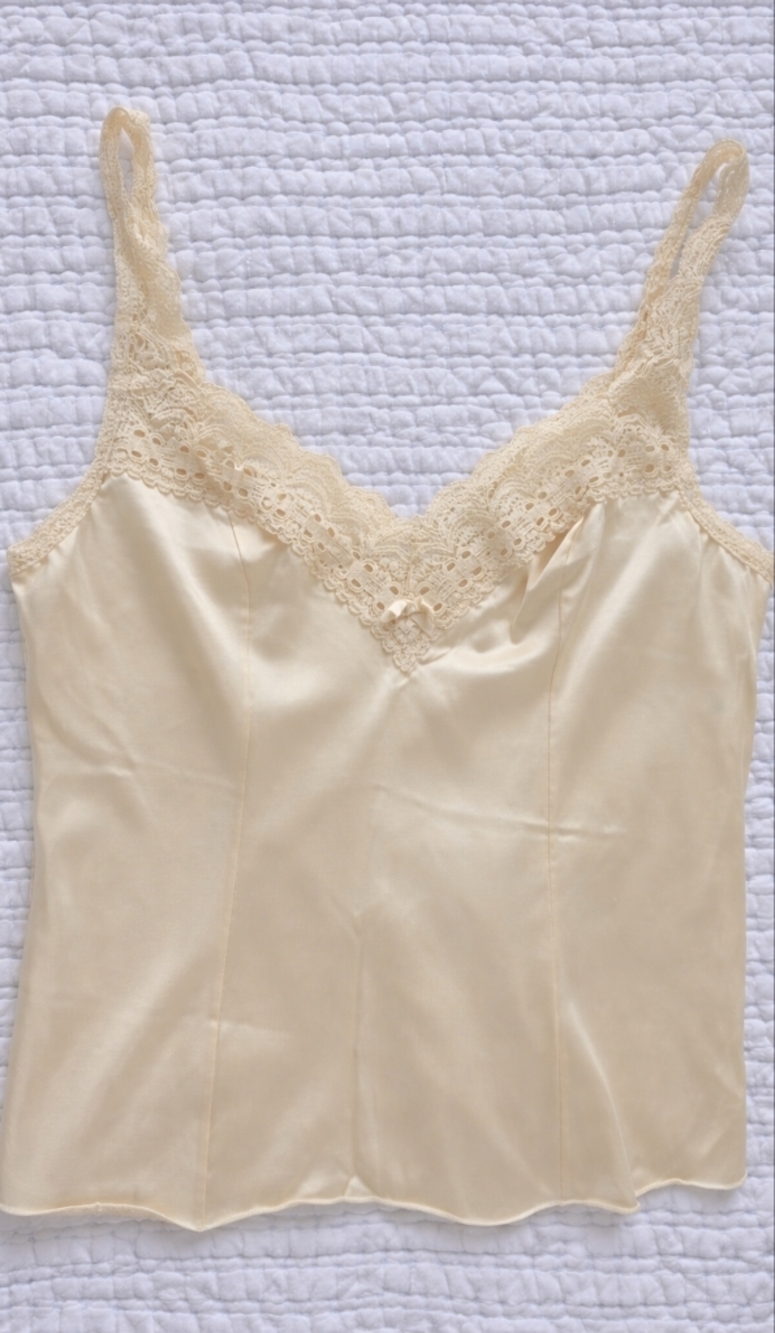 Vintage Olga Lace Satin Cami Buttery Yellow Lingerie Top Y2K  Fairycore S/M - Picture 2 of 6
